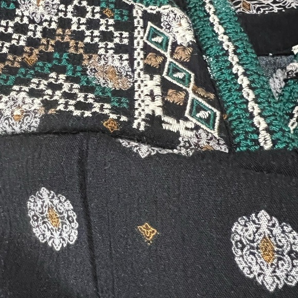 Nurture by Westbound 3/4 Sleeve Embroidered Boho Notch Collar Top Size L - Picture 9 of 10